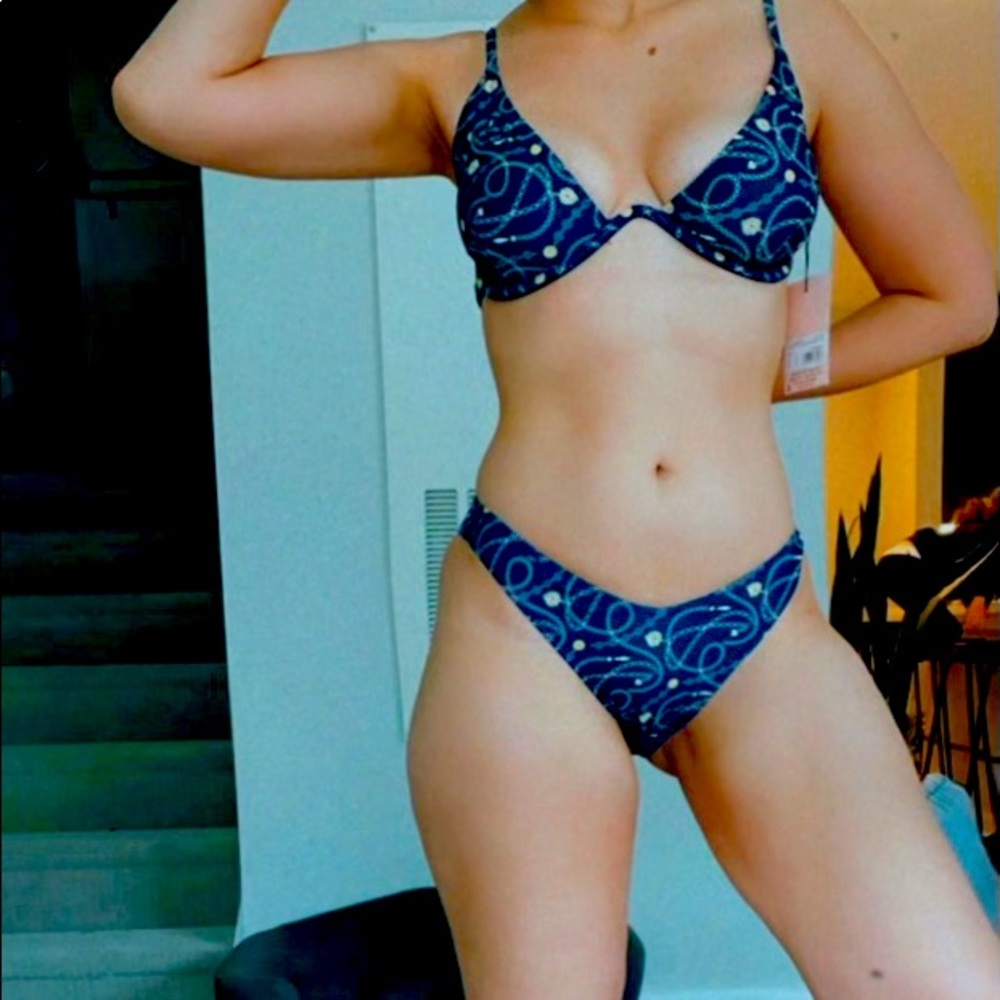 MISSGUIDED Blue Chain Print Underwired Bikini